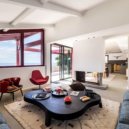 Cliff Keyweek Architect's With Pool And Sea Views In 4* Bidart