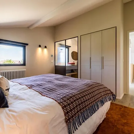Cliff Keyweek Architect's With Pool And Sea Views In 4*