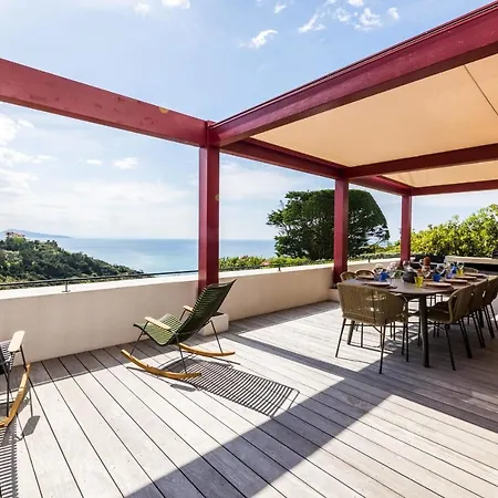 Cliff Keyweek Architect's With Pool And Sea Views In Hotel Bidart