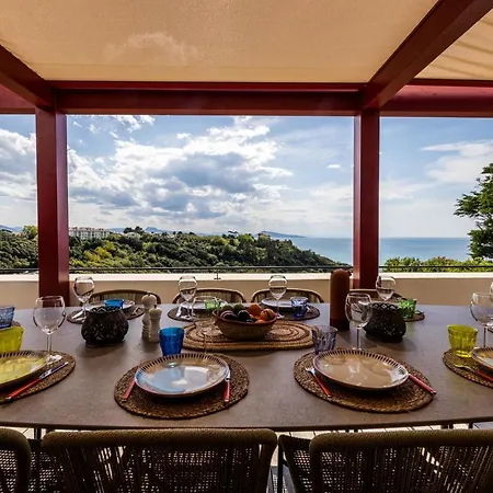 Cliff Keyweek Architect's With Pool And Sea Views In Hotel Bidart