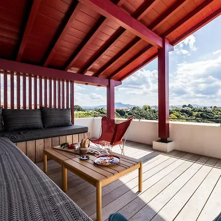 Cliff Keyweek Architect's With Pool And Sea Views In 4* Bidart